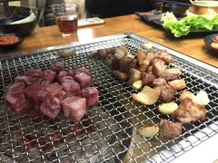 -肉甲韩国木炭烤肉(新壹街1店)