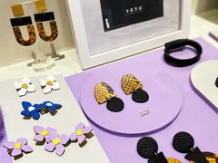 -LADY FAFA(巨鹿路陕西南路路口店)
