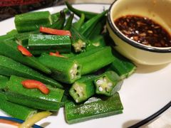 捞汁秋葵-华盛园卷子王农家菜水库鱼