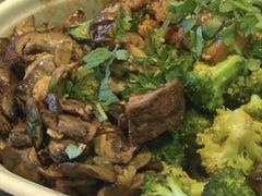 牛肉沙拉-Tokyo Sukiyaki-Tei