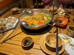 -快活林酸汤鱼鲜品火锅店(甲秀楼店)