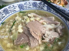 牛肉泡馍-一间楼牛羊肉泡馍馆(东一路店)