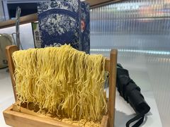 -洪氏嗨捞·广东猪肚鸡·椰子鸡火锅(西咸万象城店)