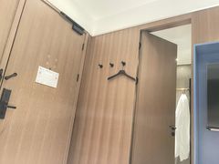 -舍居智能酒店(深圳宝安翻身地铁站店)