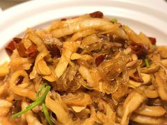 酸萝卜炒粉-船歌·鱼水饺青岛菜(金狮广场店)