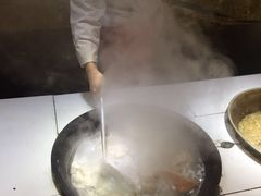 -闯关东东北农家菜(崂山石老人店)