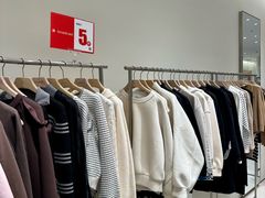 -百年港湾奥特莱斯(香炉礁店)