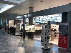 -Travel Value Fashion