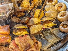 -围炉肉舍•炭烤活鳗•丹东海鲜烤肉(步行街店)