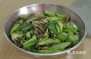 Chicken Offal Stir-Fried with Late Cabbage