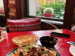 -Pistolera Mexican Cantina女枪手墨西哥餐厅(碧云路店)