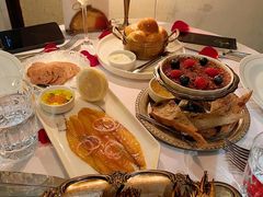 -弦月窗LUNETTE BY AMANDA(复兴路店)