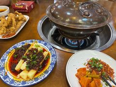 -岳记兴隆·青城腊排铜火锅(融创店)