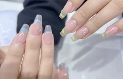 -爱纶美·美甲美睫半永久