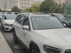 -杭州中升之星奔驰4S店(滨江店)