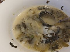 -严记小天府酸菜鱼(西四路店)