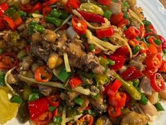 -临界音乐酒馆·小龙虾·江湖菜(华熙LIVE·鱼洞店)