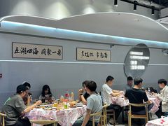 -老班长·小龙虾·鲜货烧烤大排档(金街美地店)