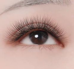 -朵拉定制美妆美甲