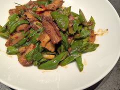 蒜苗回锅肉-湖鱼湖·蓉亭食贝(亚运村店)