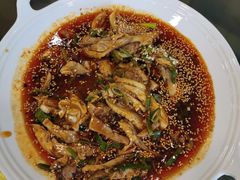 -石磨豆花家常菜·牦牛排土火锅