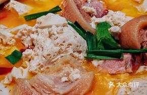 Ham Leg Stewed Tofu