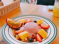 鲜果麦片奶冻配树莓酸奶-CHILLAX轻乐时(侨建·Hi City店)