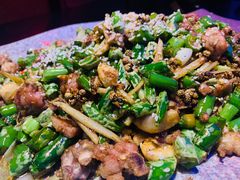 酒馆大盘兔-醉小酒馆·川菜·江湖菜·重庆菜(观音桥旗舰店)