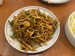 炒杏鲍菇丝-老昌春饼(中央大街店)
