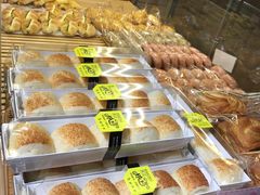 -顶东面包花园·生日蛋糕(世博店)