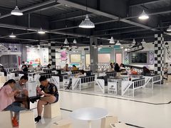 -极限PLAY运动娱乐新世界·团建派对潮玩休闲馆·室内蹦极高空游乐园