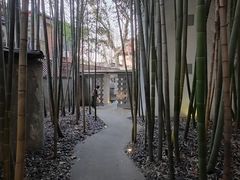 -穹六人间 people 6(岳阳路店)
