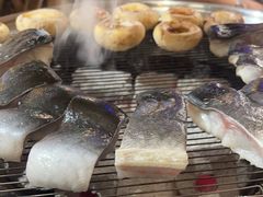 -围炉肉舍•炭烤活鳗•丹东海鲜烤肉(步行街店)