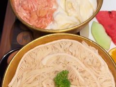 -牛YO寿喜烧·铁板烧和牛火锅自助(市府恒隆店)