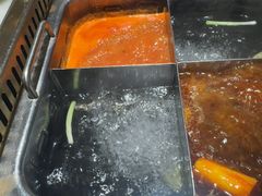 -巴渝瓦肆重庆鲜火锅(宝龙环湖店)