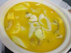 金汤花胶鸡煲-風林火山烤室·涮肉