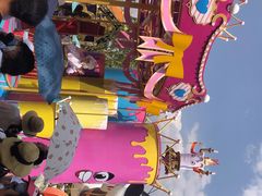 -七彩云南欢乐世界