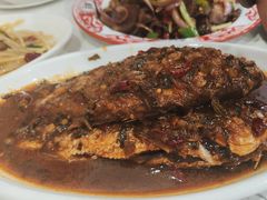 -江城燕子大排档(江汉路步行街店)