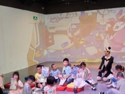 -小鸡哆哆故事屋·儿童乐园(嘉里城店)