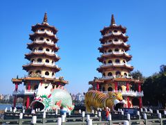 -龙虎塔