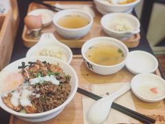 大碗过瘾双拼-熊吞·大碗丼烧肉饭(济宁万达广场店)