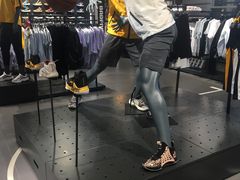 -李宁(苏州中心店)