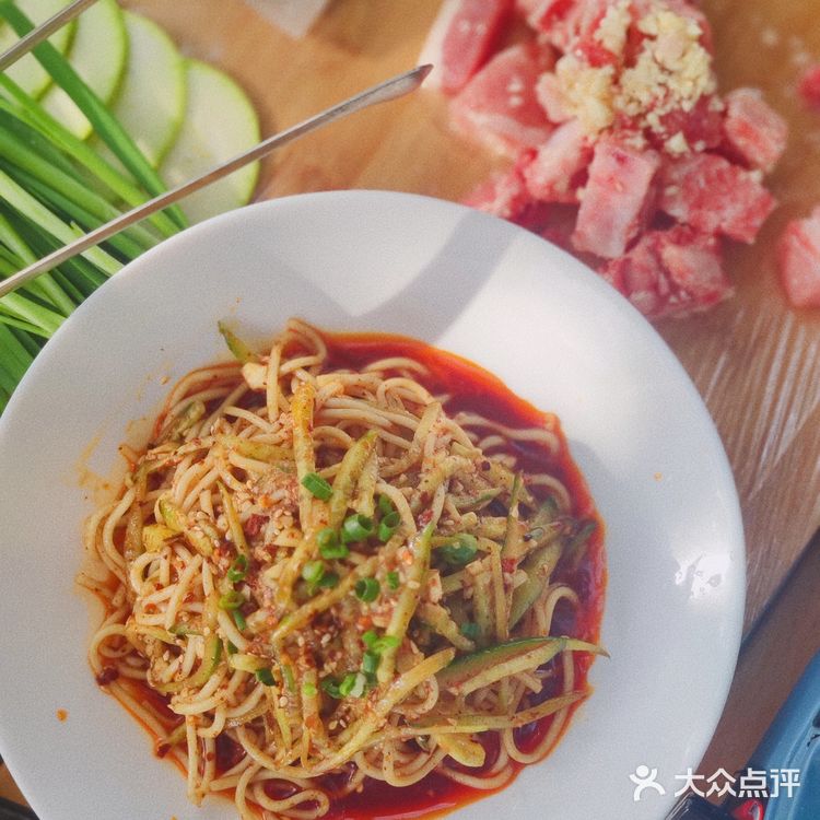 周末去哪里,龙泉山上踏青➕烤肉一站式搞定