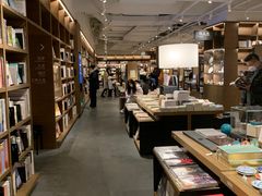 -茑屋书店(天目里店)