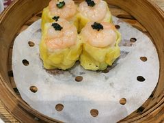 明虾蟹籽烧卖-赏点粤式点心(广州塔店)