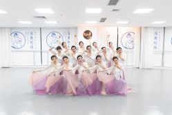 -深舞形体民族舞蹈工作室