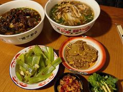 -矮子粉店1985·长沙米粉(湘春路店)