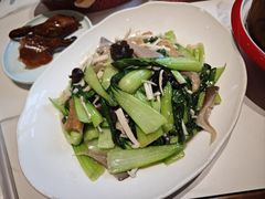 -梅利汴京烤鸭•开封豫菜地标店(东大街店)