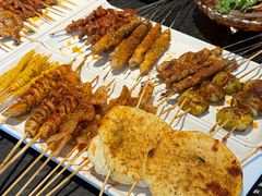 -卞二小串·鹤岗烧烤·坑烤(永定路店)