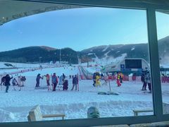 -中旅松花湖滑雪场
